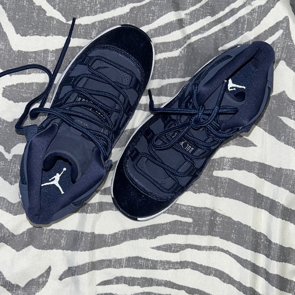 Kids Jordan’s - Picture 5 of 7